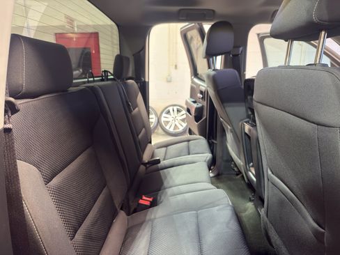 Used 2017 Chevrolet Silverado 1500 LT w/ Redline Edition image 23