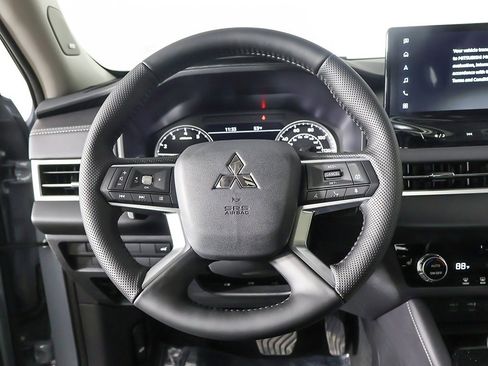 New 2026 Mitsubishi Outlander Trail Edition image 39