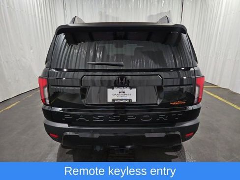 Used 2026 Honda Passport TrailSport Elite image 4