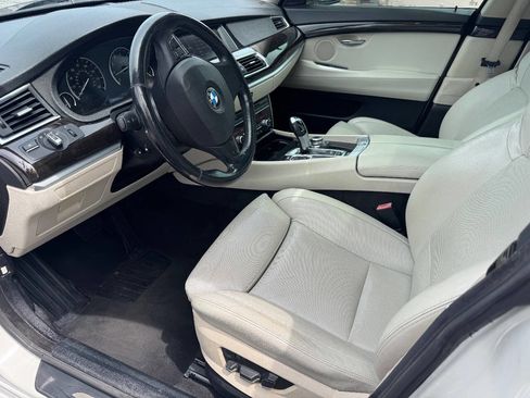 Used 2012 BMW 550i Gran Turismo w/ Convenience Pkg image 4