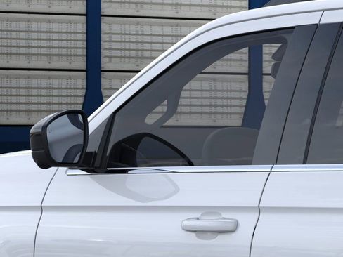 New 2026 Ford Expedition Active image 21