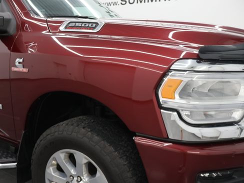 Used 2024 RAM 2500 Laramie AWD/4WD image 25