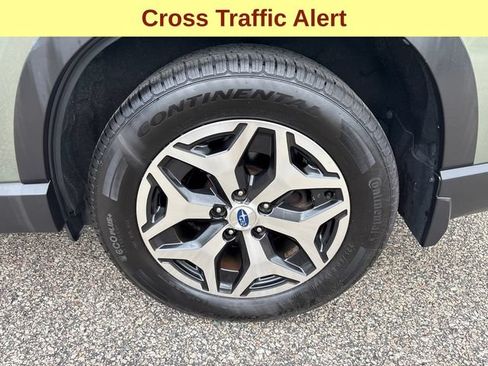 Used 2019 Subaru Forester Premium AWD/4WD image 9