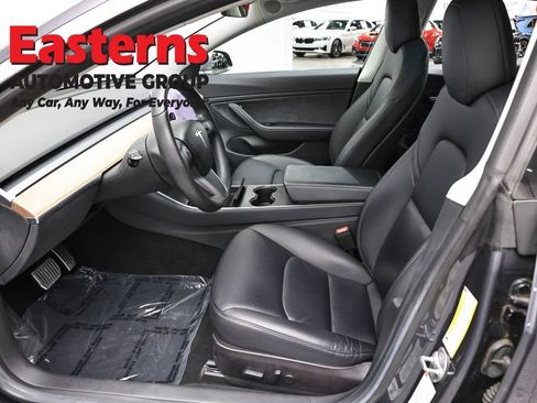 Used 2018 Tesla Model 3 Long Range RWD image 14