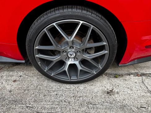Used 2019 Ford Mustang Coupe RWD image 21