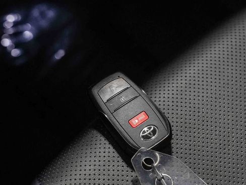 Used 2023 Toyota Prius Prime FWD image 28