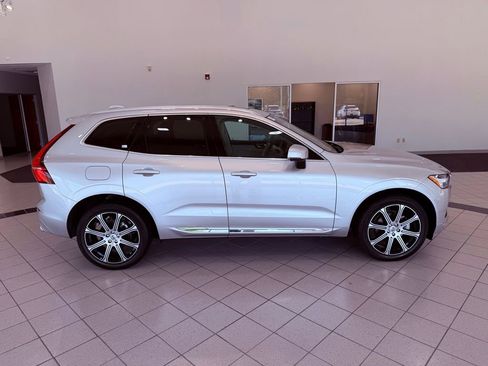 Used 2021 Volvo XC60 T5 Inscription w/ Protection Package Premier FWD image 14