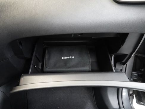 Used 2015 Nissan Rogue SL image 37