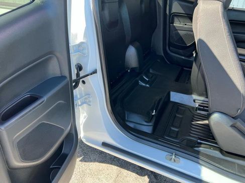 Used 2022 Chevrolet Colorado LT w/ Fleet Safety Package image 7