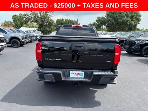 Used 2022 Chevrolet Colorado LT w/ Luxury Package AWD/4WD image 5