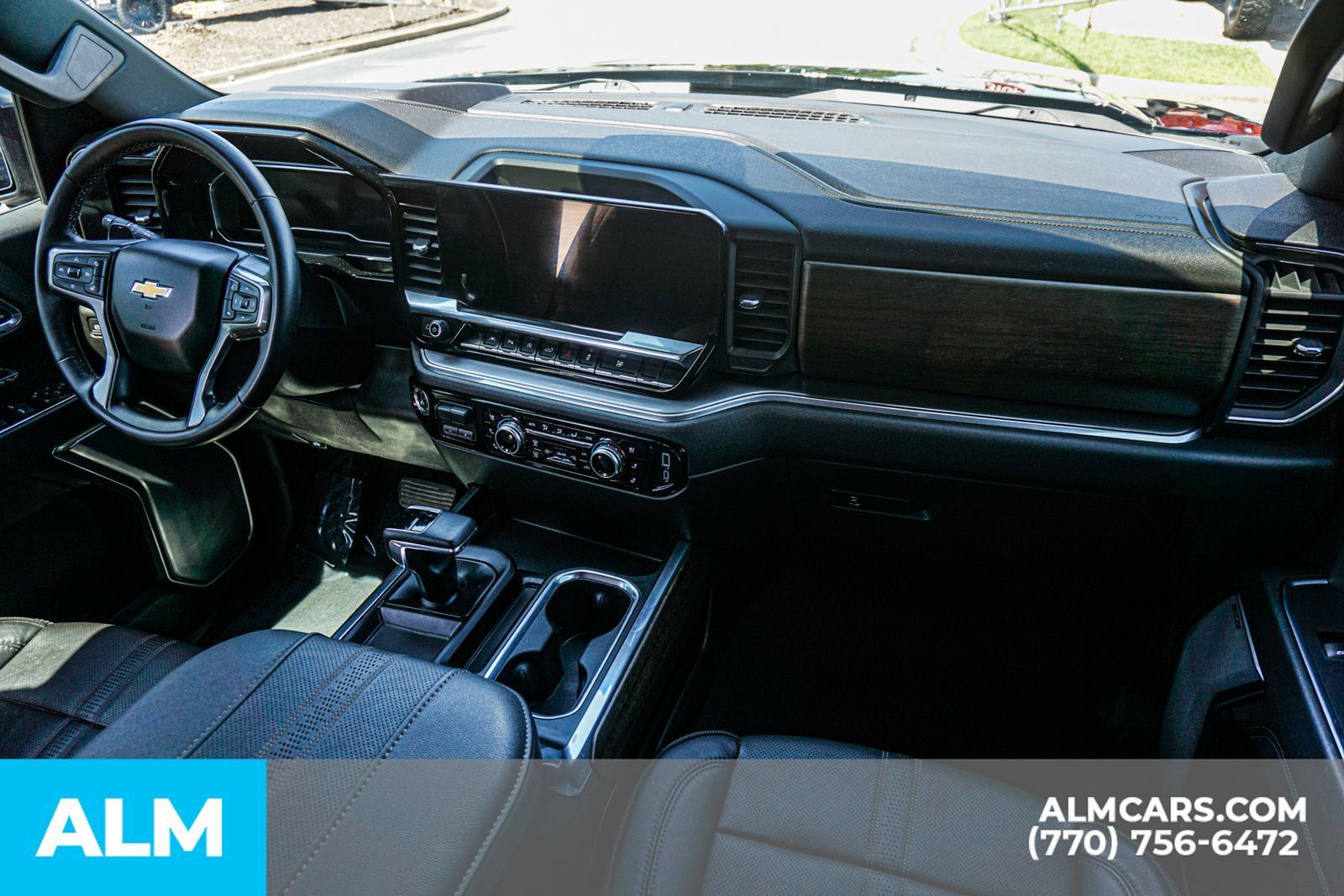 Used 2023 Chevrolet Silverado 1500 High Country w/ High Country Premium Package AWD/4WD image 27