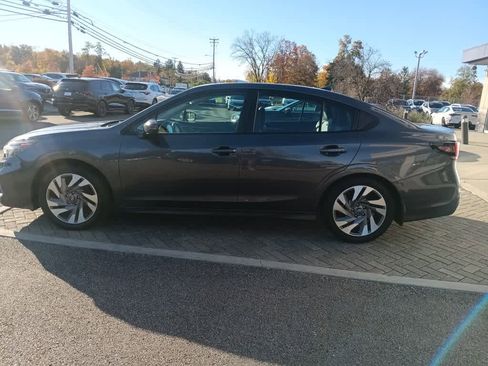 Used 2023 Subaru Legacy Limited image 3