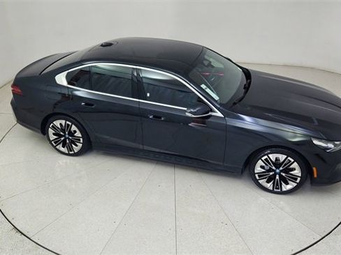 Used 2024 BMW i5 eDrive40i w/ Premium Package image 74
