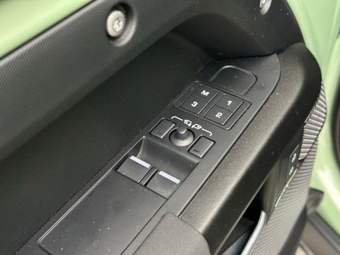 Used 2023 Land Rover Defender 110 75th Limited Edition AWD/4WD image 13