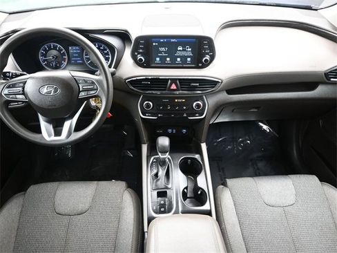 Used 2020 Hyundai Santa Fe SE image 18