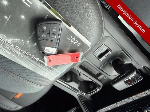 Used 2024 GMC Sierra 1500 AT4 w/ AT4 Premium Package AWD/4WD image 30