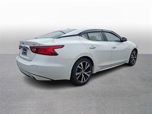Used 2017 Nissan Maxima 3.5 SV image 4