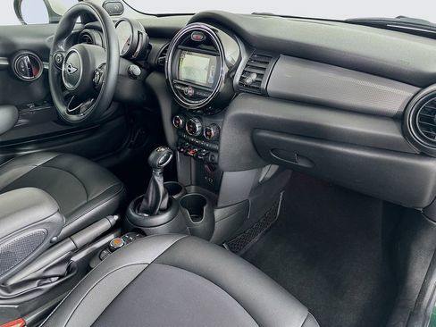 Used 2018 MINI Cooper 2-Door Hardtop image 28