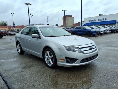 Used 2010 Ford Fusion SE image 3