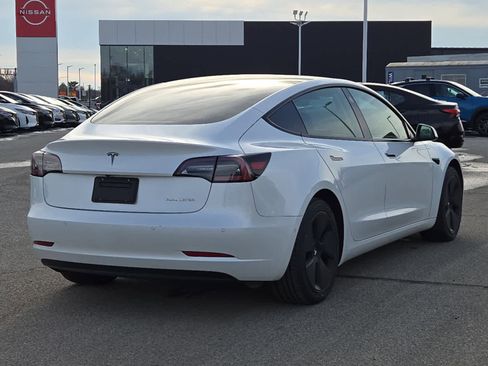 Used 2021 Tesla Model 3 Long Range image 3