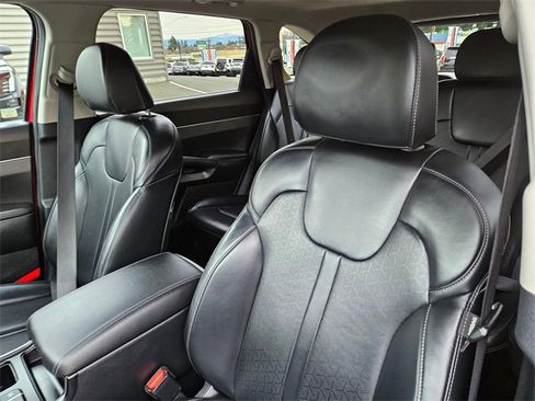 Used 2022 Kia Sorento EX w/ Panoramic Sunroof Package image 15