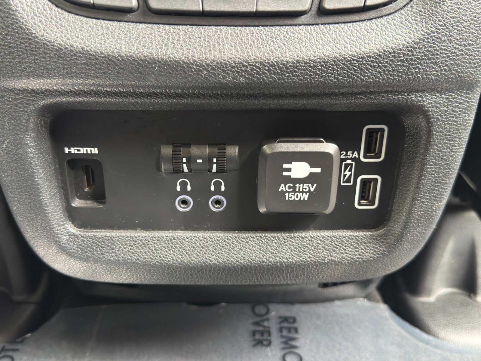 Used 2022 Honda Pilot Touring image 38