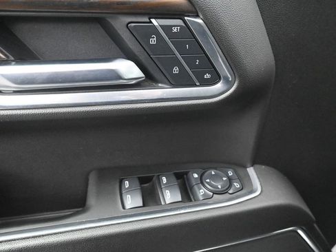 Used 2025 GMC Sierra 1500 SLT image 27