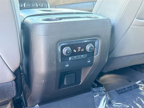Used 2024 Chevrolet Tahoe LT RWD image 20