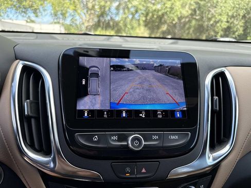 Used 2024 Chevrolet Equinox Premier image 24