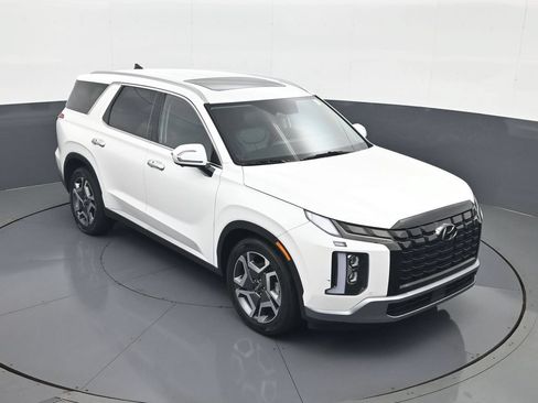 Certified 2024 Hyundai Palisade SEL FWD image 17