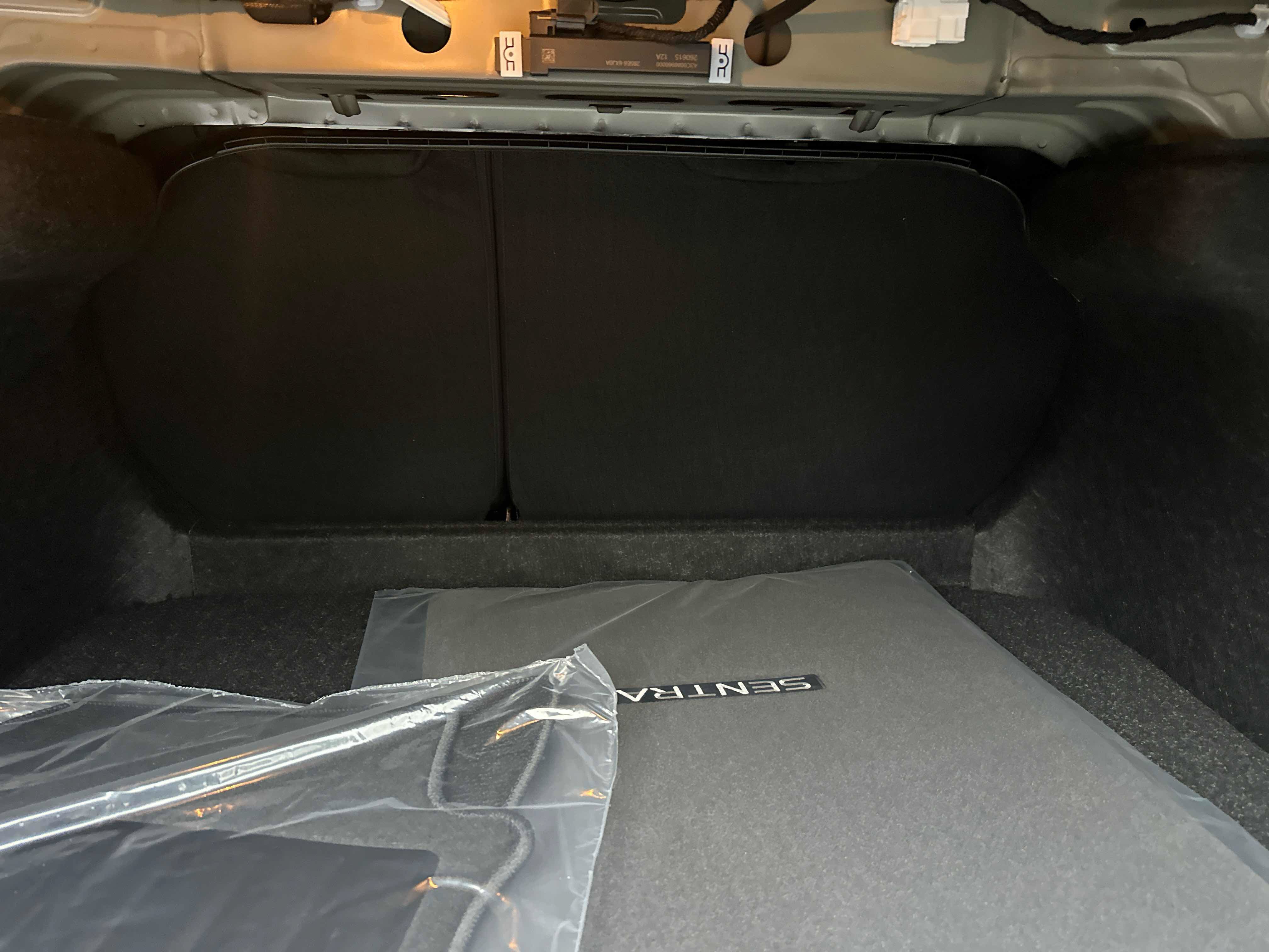 New 2027 Nissan Sentra SV w/ Floor Mat Package FWD image 17