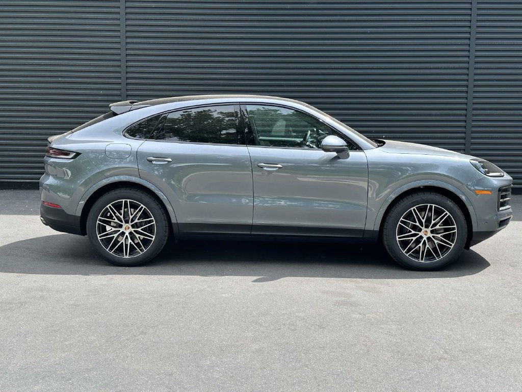 Used 2026 Porsche Cayenne Coupe AWD/4WD image 6