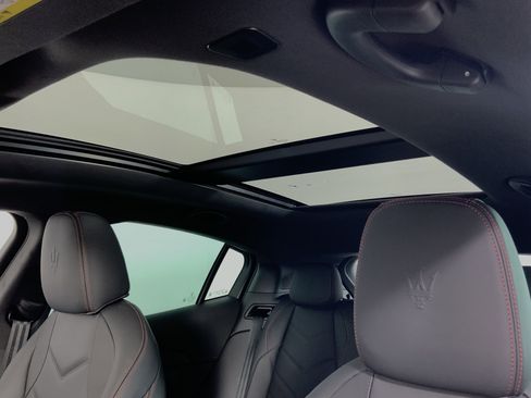 New 2026 Maserati Grecale Modena image 27