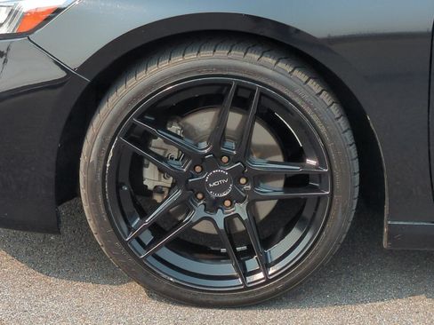 Used 2018 Honda Accord Sport image 45