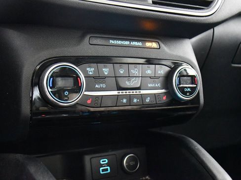 Used 2021 Ford Escape Titanium w/ Titanium Elite Package image 31