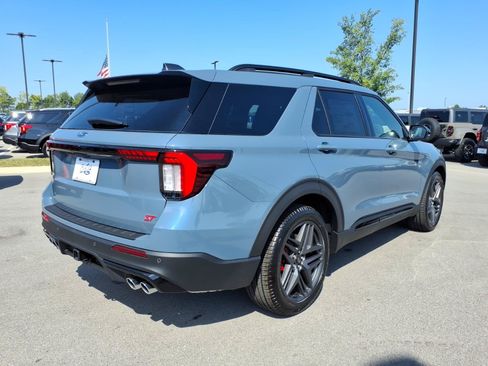 New 2026 Ford Explorer ST w/ Sun And Sound Package AWD/4WD image 3