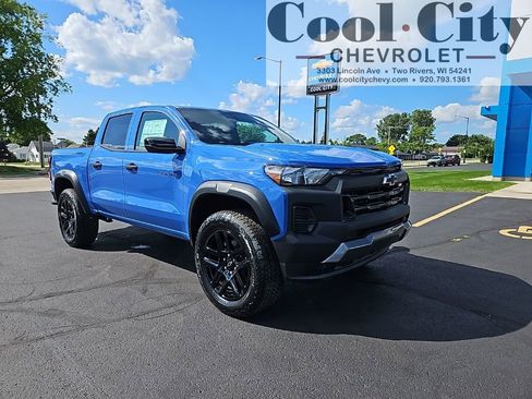 New 2025 Chevrolet Colorado Trail Boss w/ Midnight Edition AWD/4WD image 1