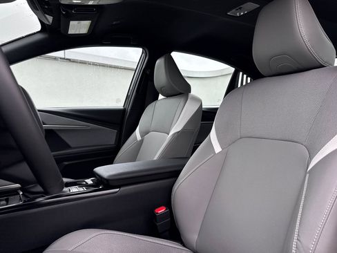 Certified 2025 Toyota Camry SE w/ Convenience Package image 23