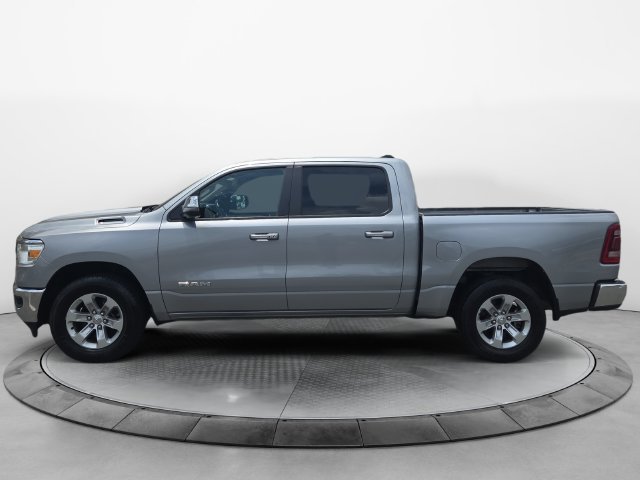 Used 2023 RAM 1500 Laramie AWD/4WD image 2