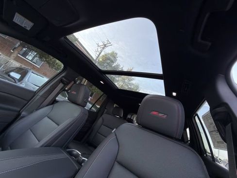 New 2026 Chevrolet Traverse Z71 w/ Enhanced Driving Package AWD/4WD image 20