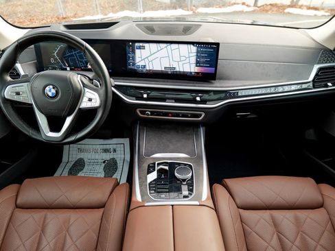 Used 2023 BMW X7 xDrive40i w/ Premium Package image 45