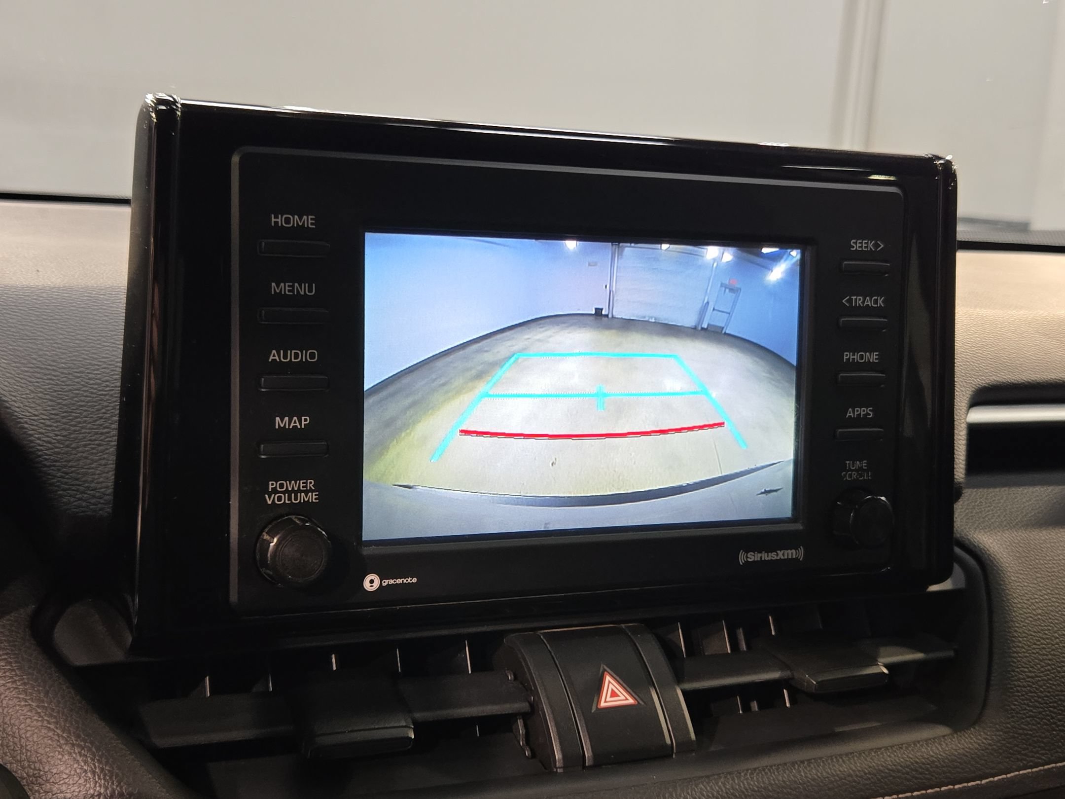 Used 2020 Toyota RAV4 LE FWD image 29