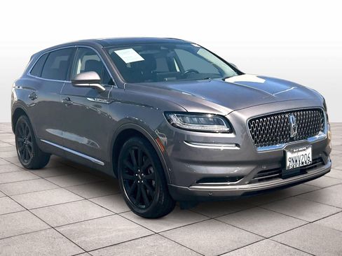 Used 2021 Lincoln Nautilus Reserve w/ Equipment Group 201A AWD/4WD image 3