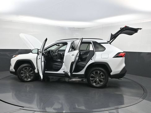 Used 2023 Toyota RAV4 Limited AWD/4WD image 38