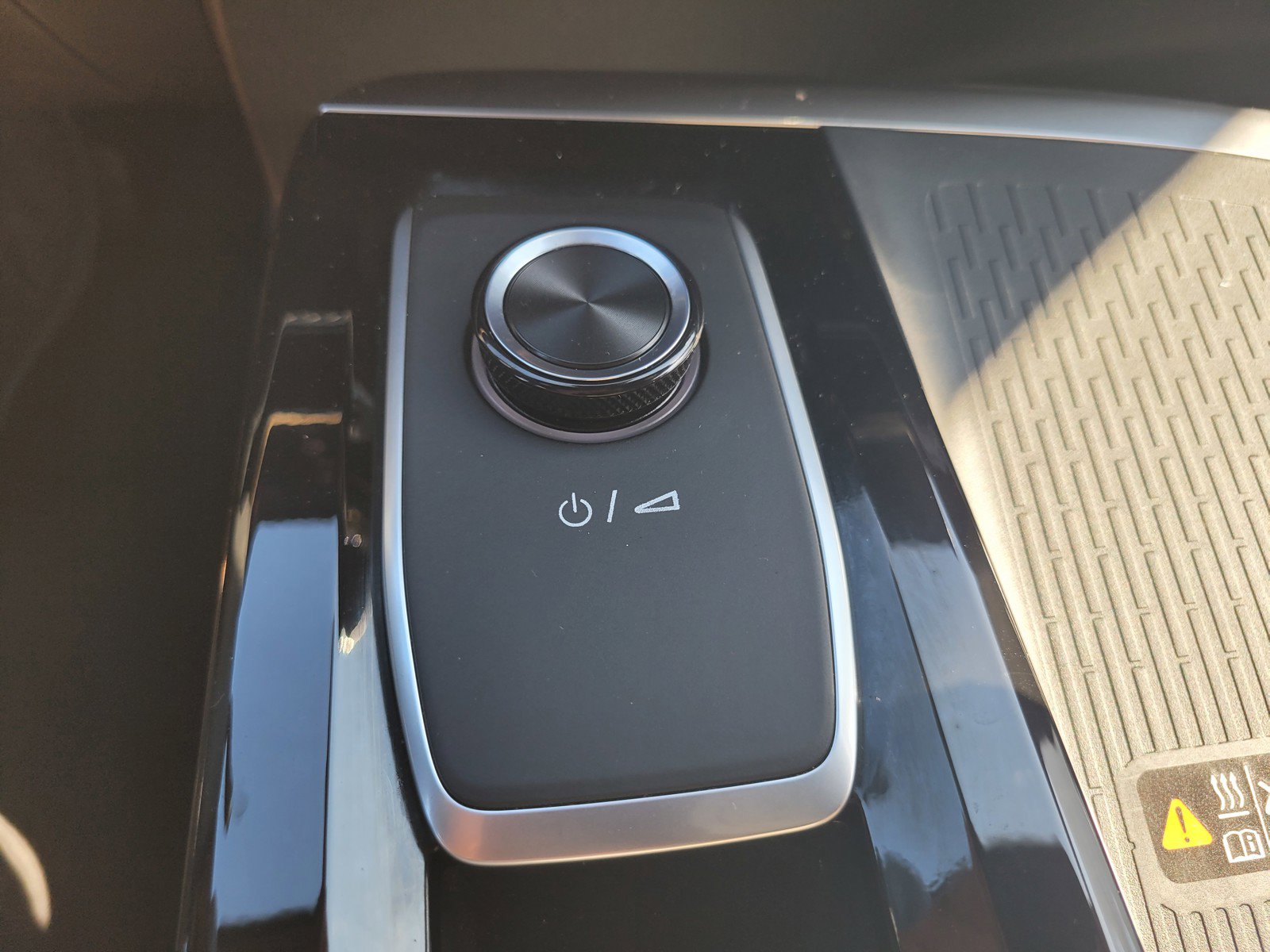 Used 2026 Buick Enclave Preferred FWD image 23