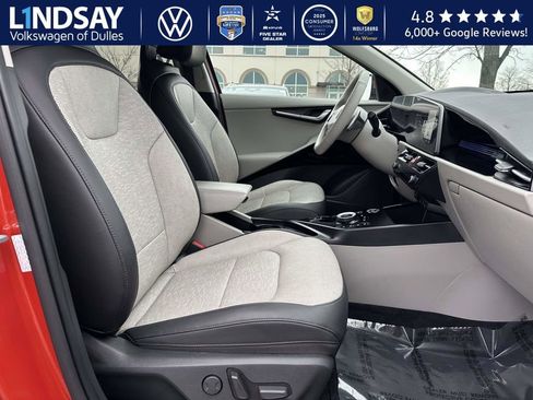 Used 2023 Kia Niro Wave image 12