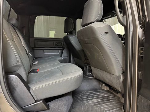 Used 2024 RAM 2500 Tradesman w/ Chrome Appearance Group image 24