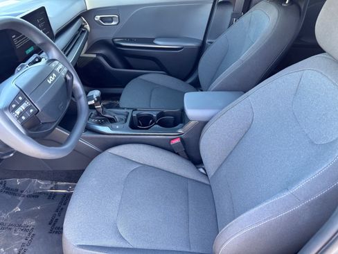 Used 2025 Kia K4 FWD image 17
