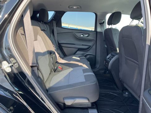 New 2025 Chevrolet Blazer LT w/ Convenience Package image 17