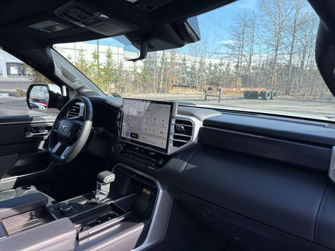Used 2024 Toyota Tundra Platinum image 15